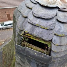 Loch im oberen Bereich